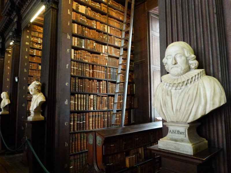 TRINITY COLLEGE et son livre de Kells,